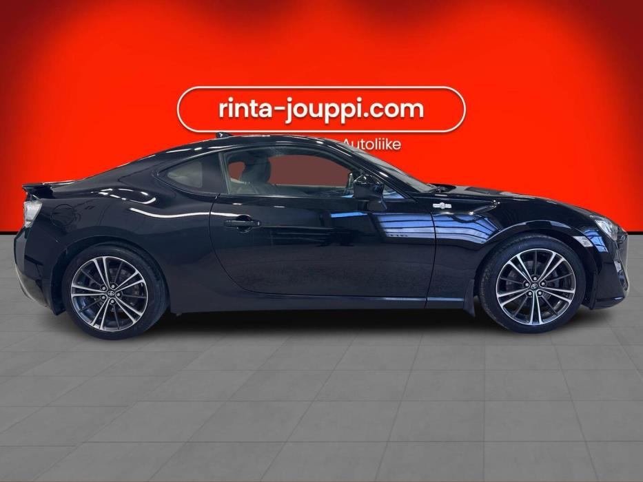 TOYOTA GT86 2016
