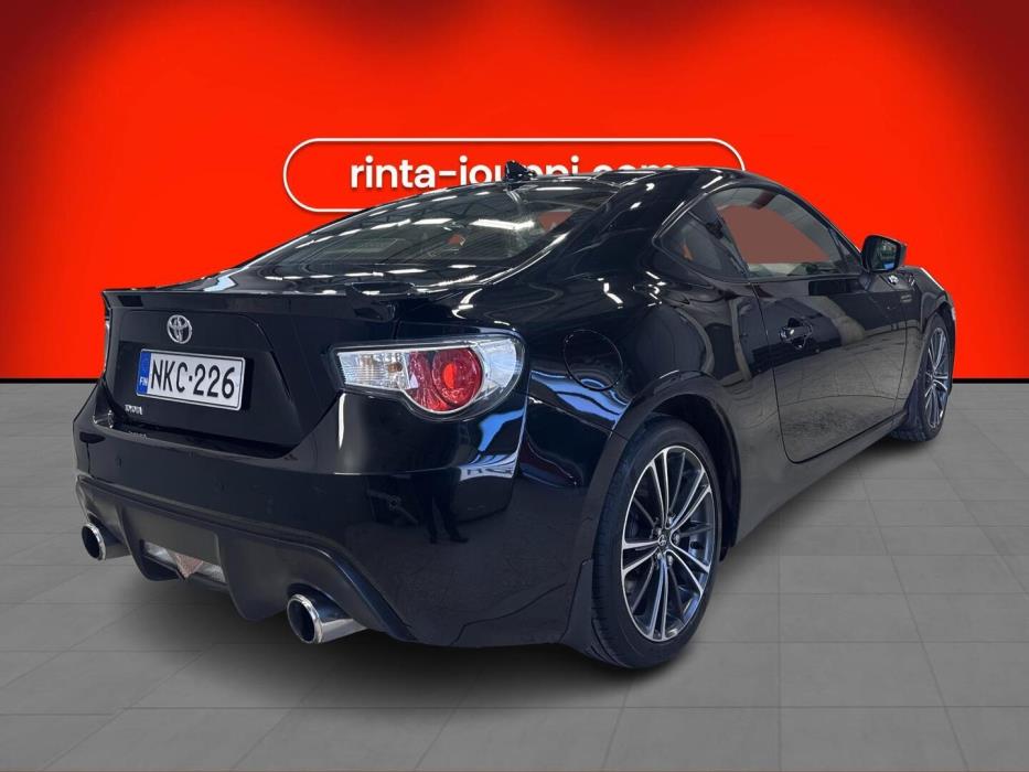 TOYOTA GT86 2016