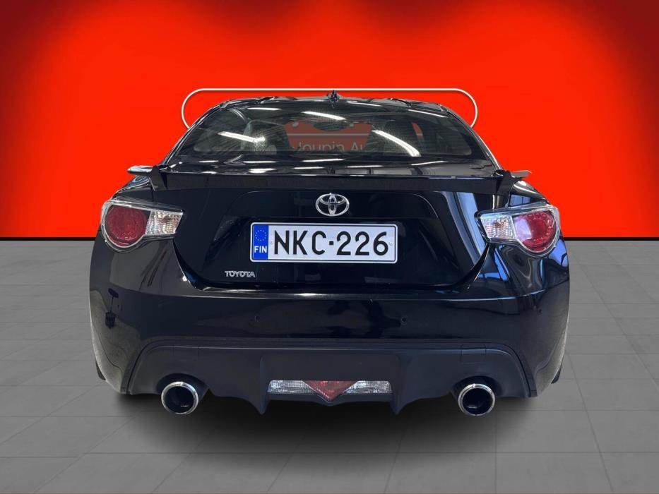 TOYOTA GT86 2016