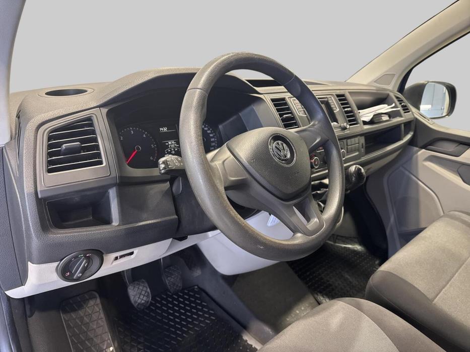VOLKSWAGEN Transporter 2018