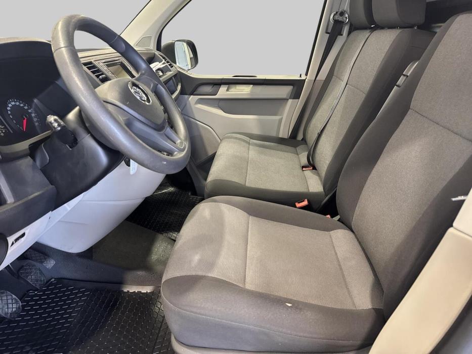 VOLKSWAGEN Transporter 2018
