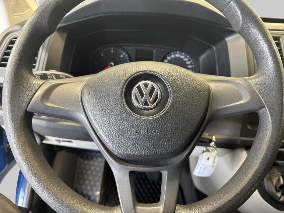 VOLKSWAGEN Transporter 2018