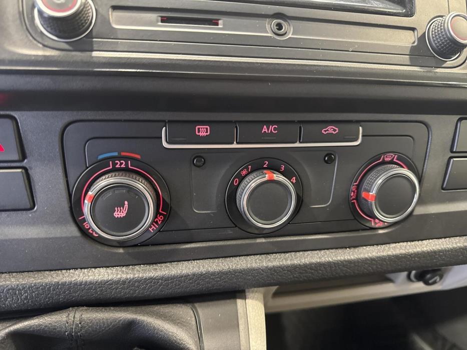 VOLKSWAGEN Transporter 2018