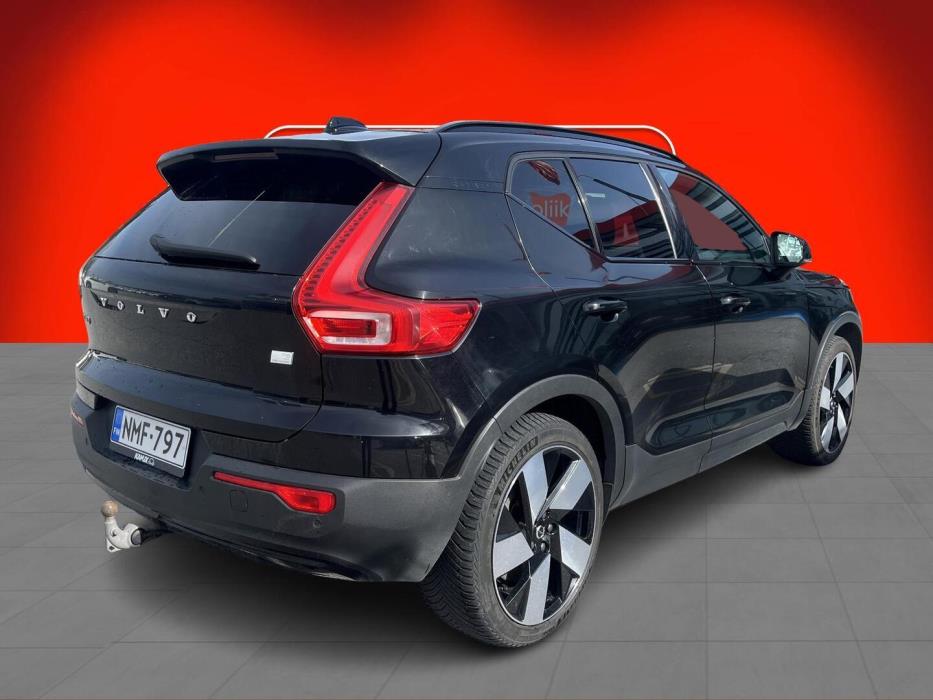 VOLVO XC40 2021