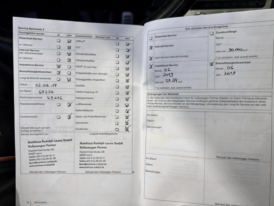 VOLKSWAGEN Passat 2012