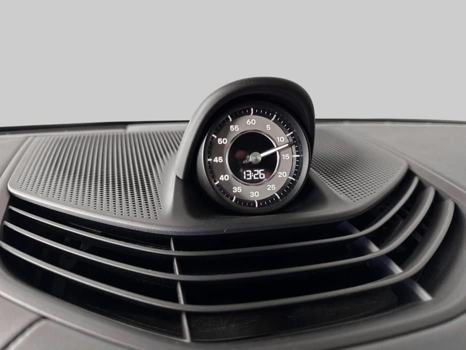 PORSCHE Taycan 2020