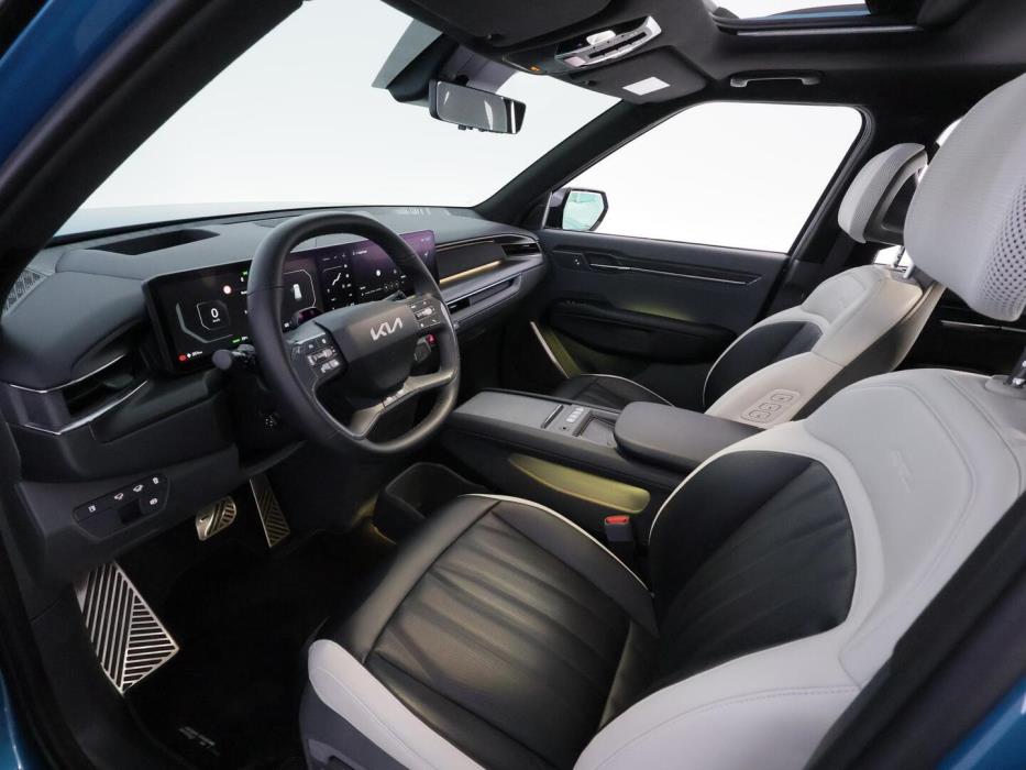 KIA EV9 2025