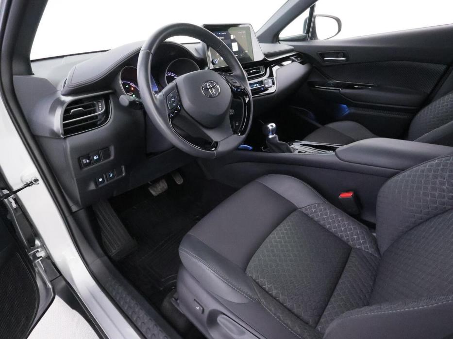 TOYOTA C-HR 2022
