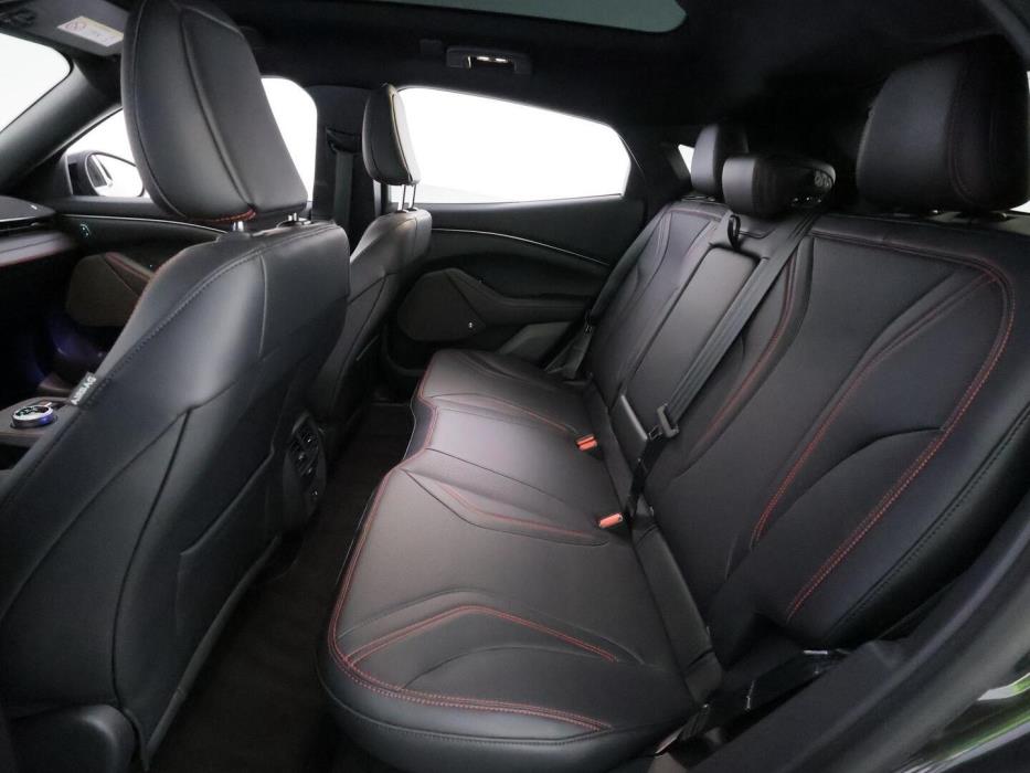 FORD MUSTANG MACH-E 2022