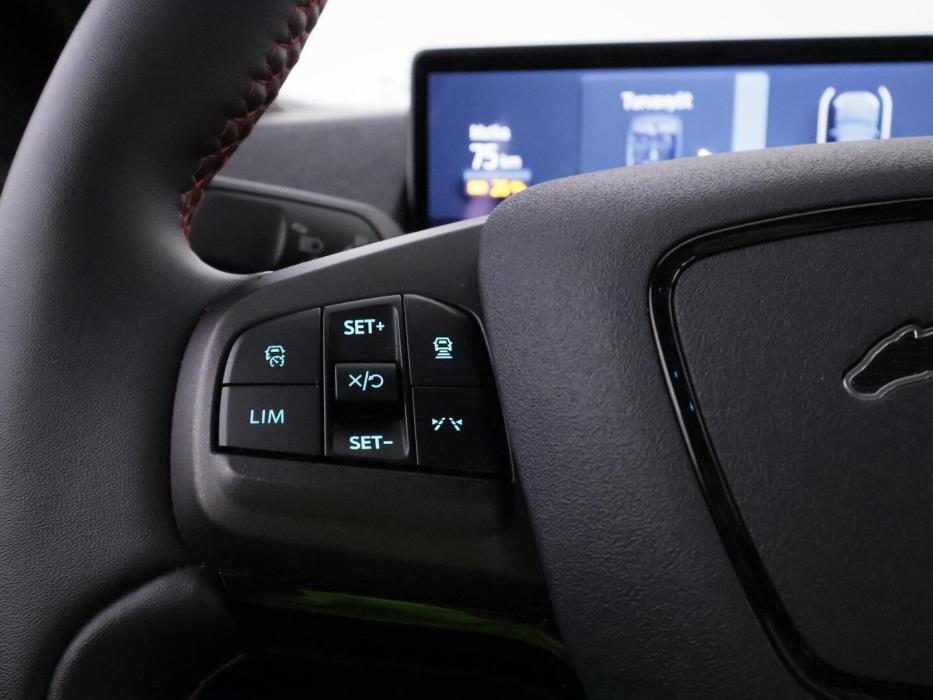 FORD MUSTANG MACH-E 2022