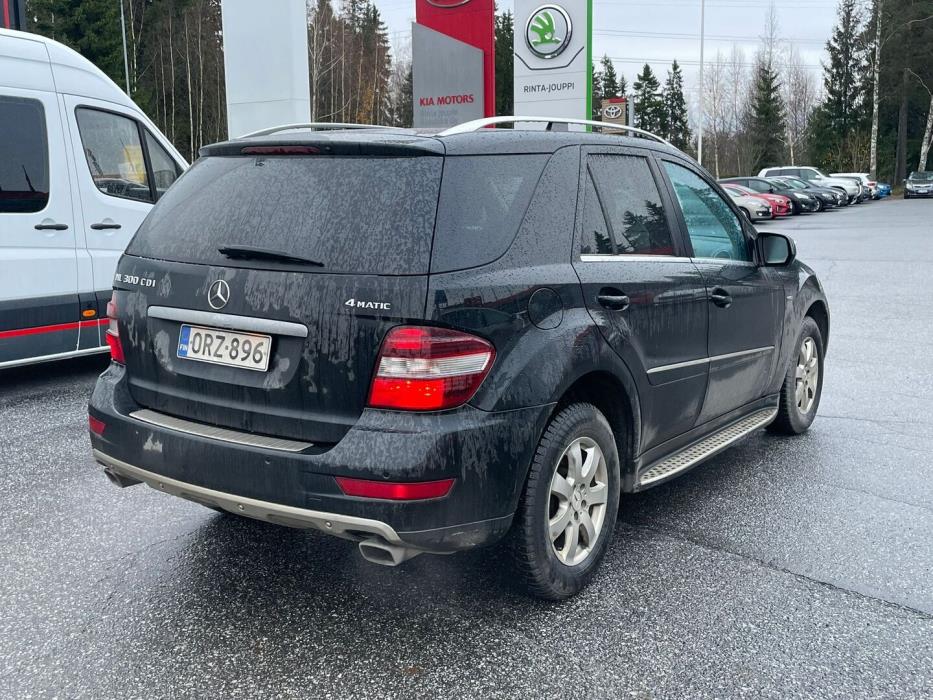 MERCEDES-BENZ ML 2010