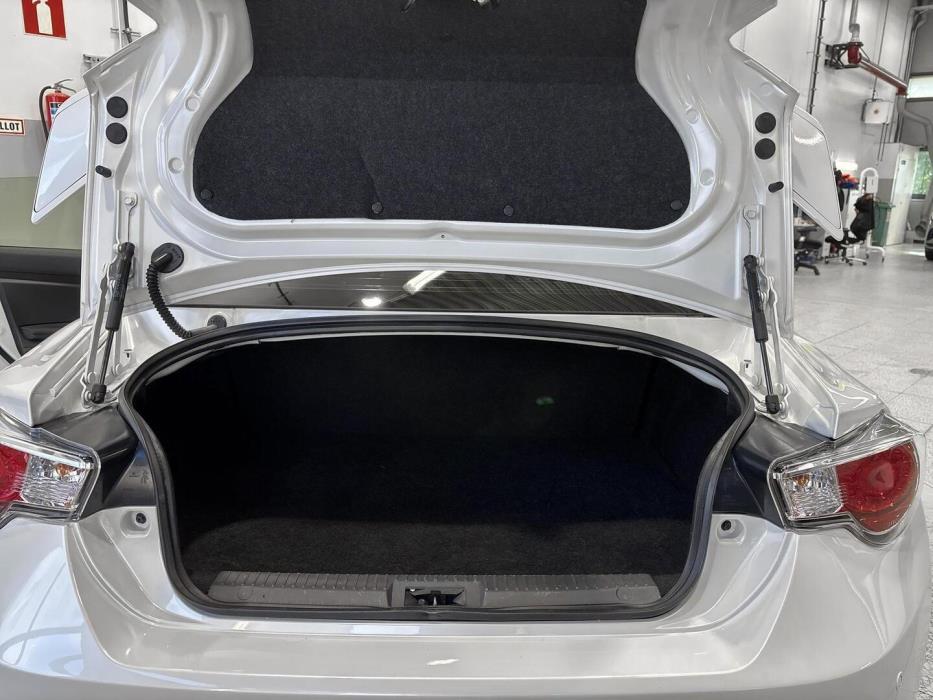 TOYOTA GT86 2013