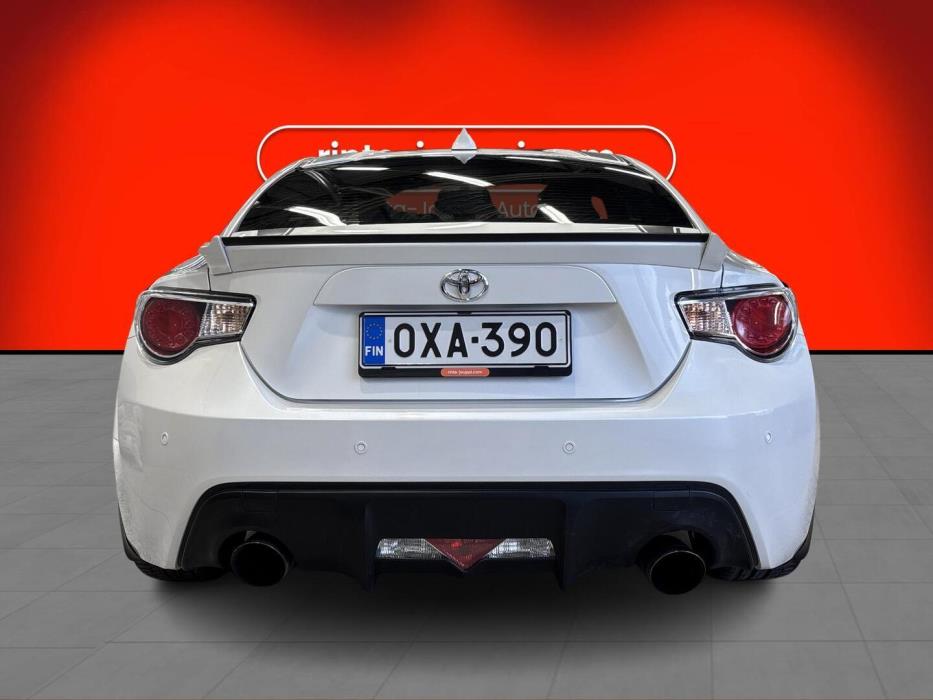 TOYOTA GT86 2013