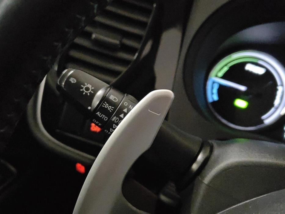 MITSUBISHI Outlander PHEV 2016