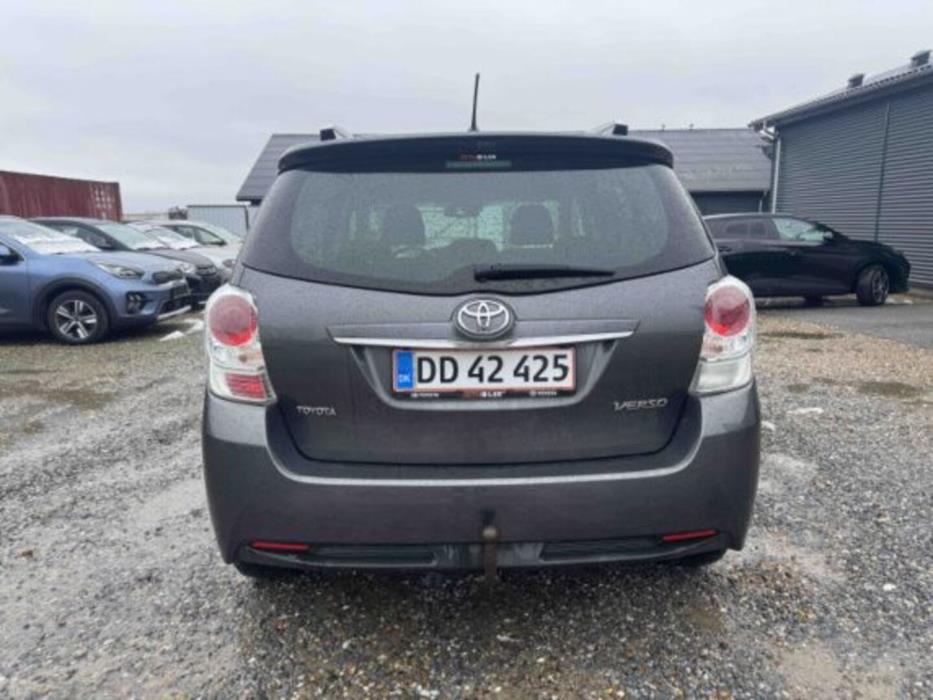 TOYOTA VERSO 2016