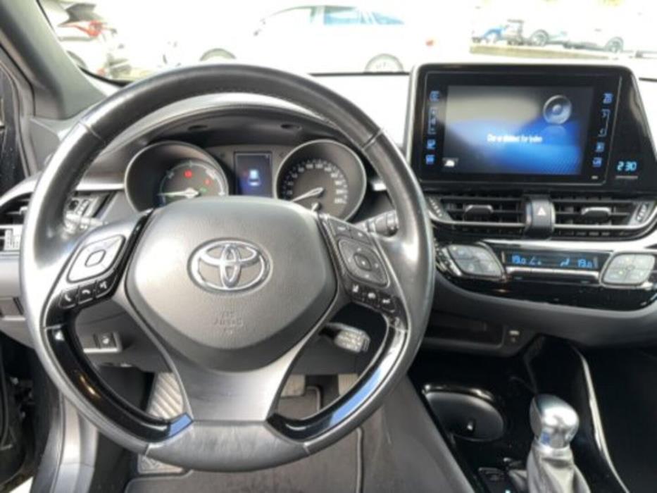 TOYOTA C-HR 2019