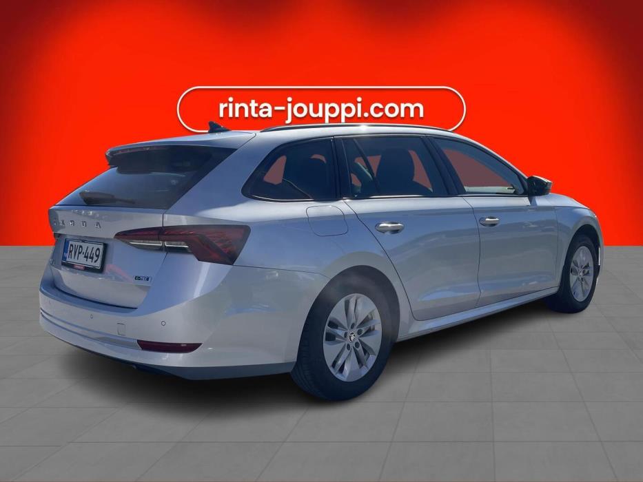 SKODA OCTAVIA 2024