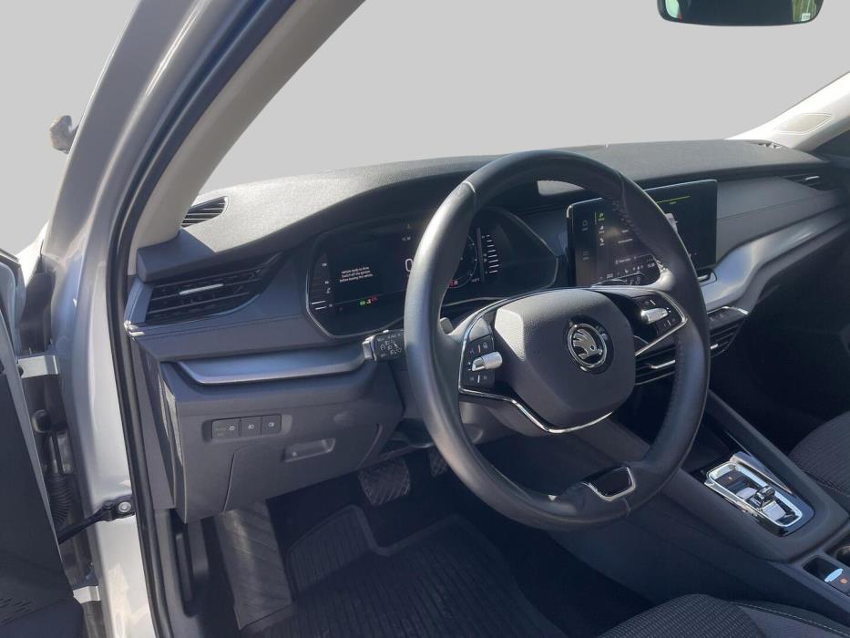 SKODA OCTAVIA 2024