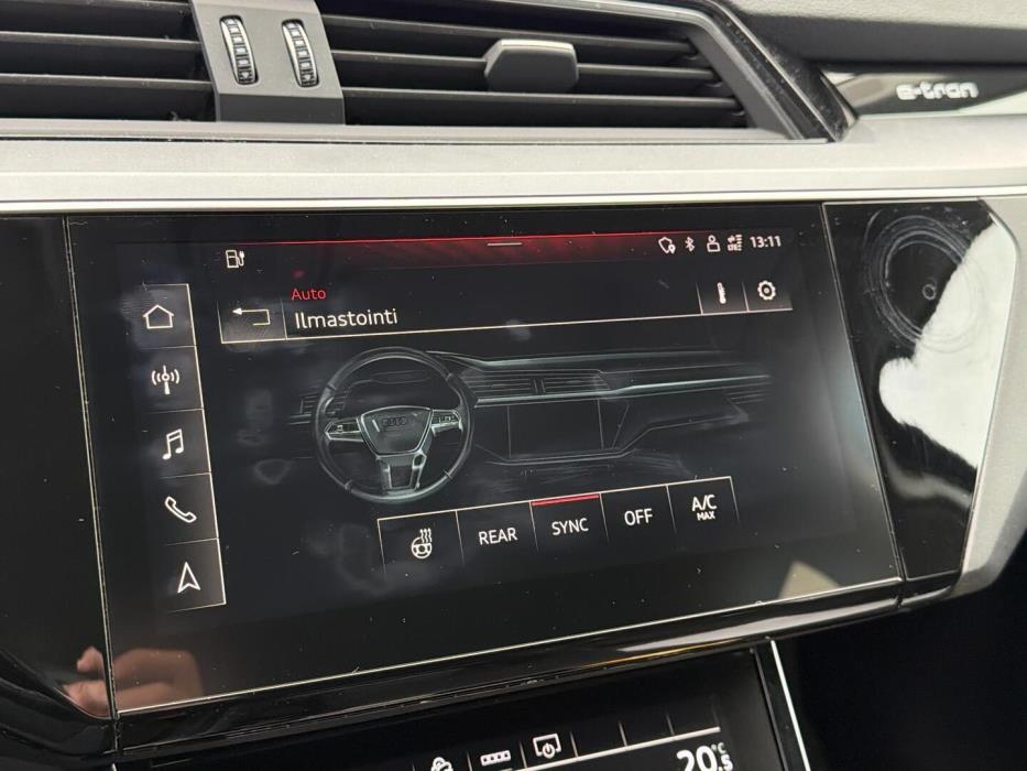AUDI e-tron 2021