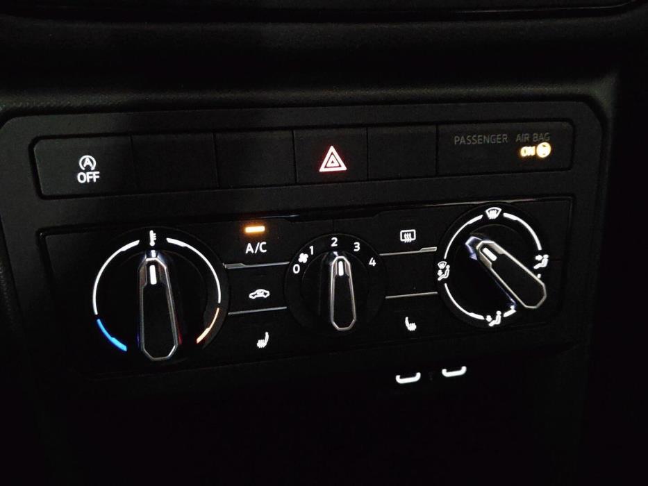 VOLKSWAGEN T-Cross 2024