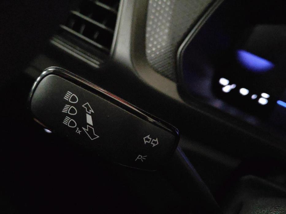 VOLKSWAGEN T-Cross 2024