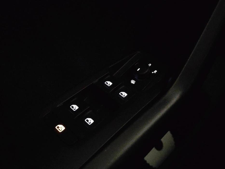 VOLKSWAGEN T-Cross 2024