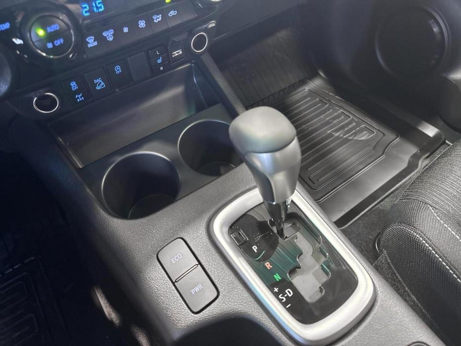 TOYOTA Hilux 2026