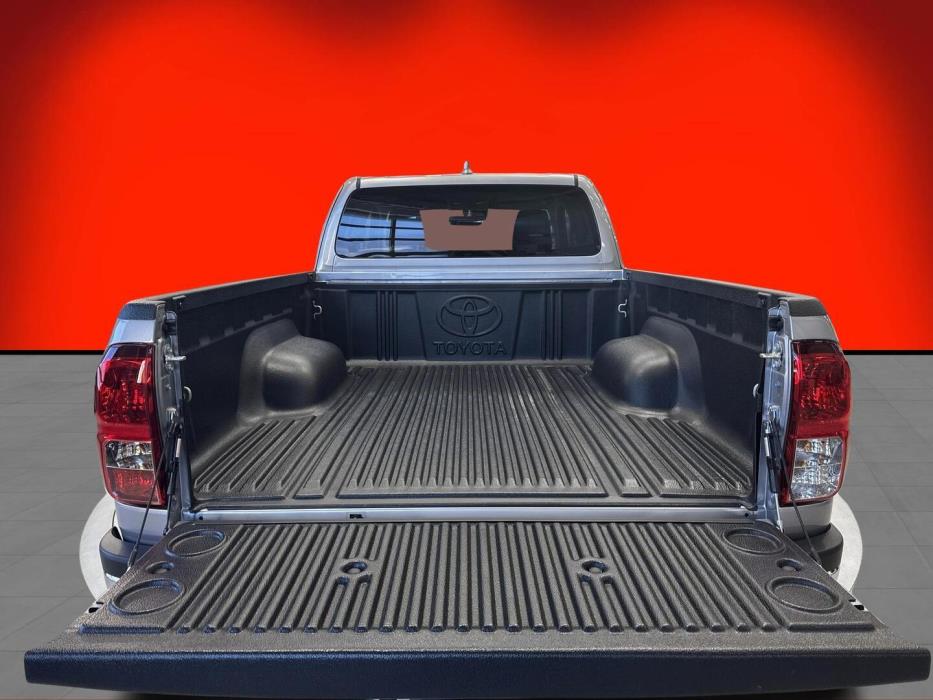 TOYOTA Hilux 2026