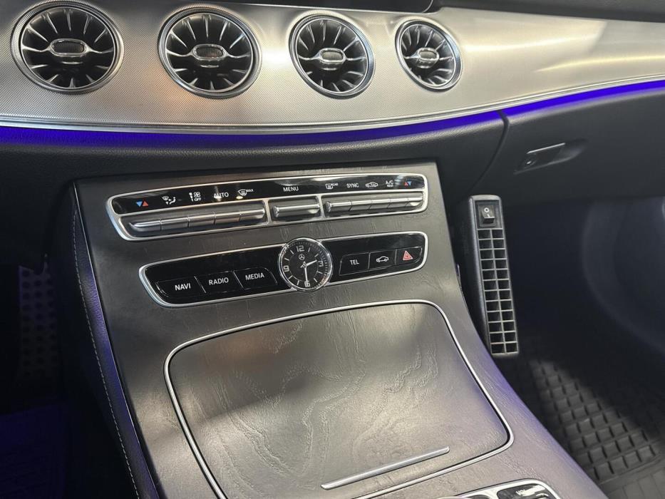 MERCEDES-BENZ E 2017