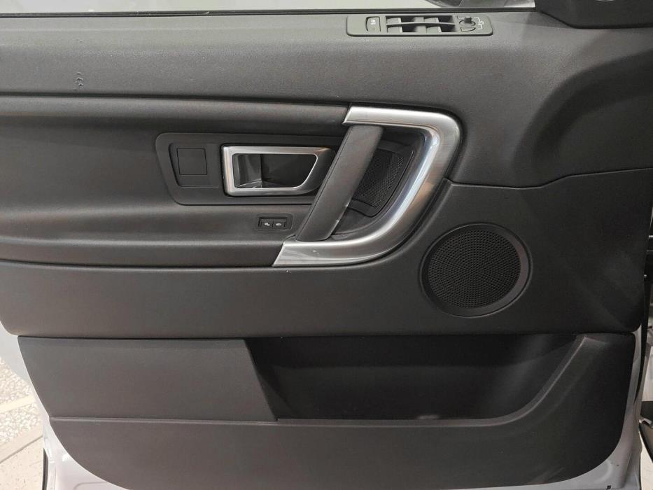 LAND ROVER Discovery Sport 2017