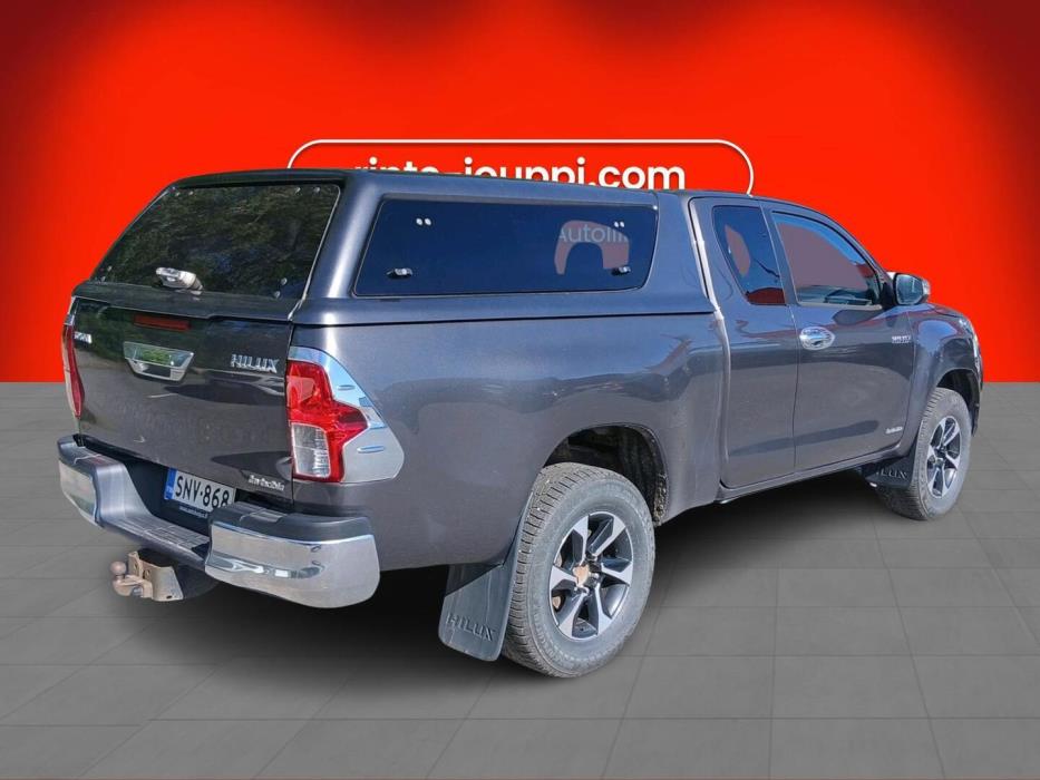 TOYOTA Hilux 2016