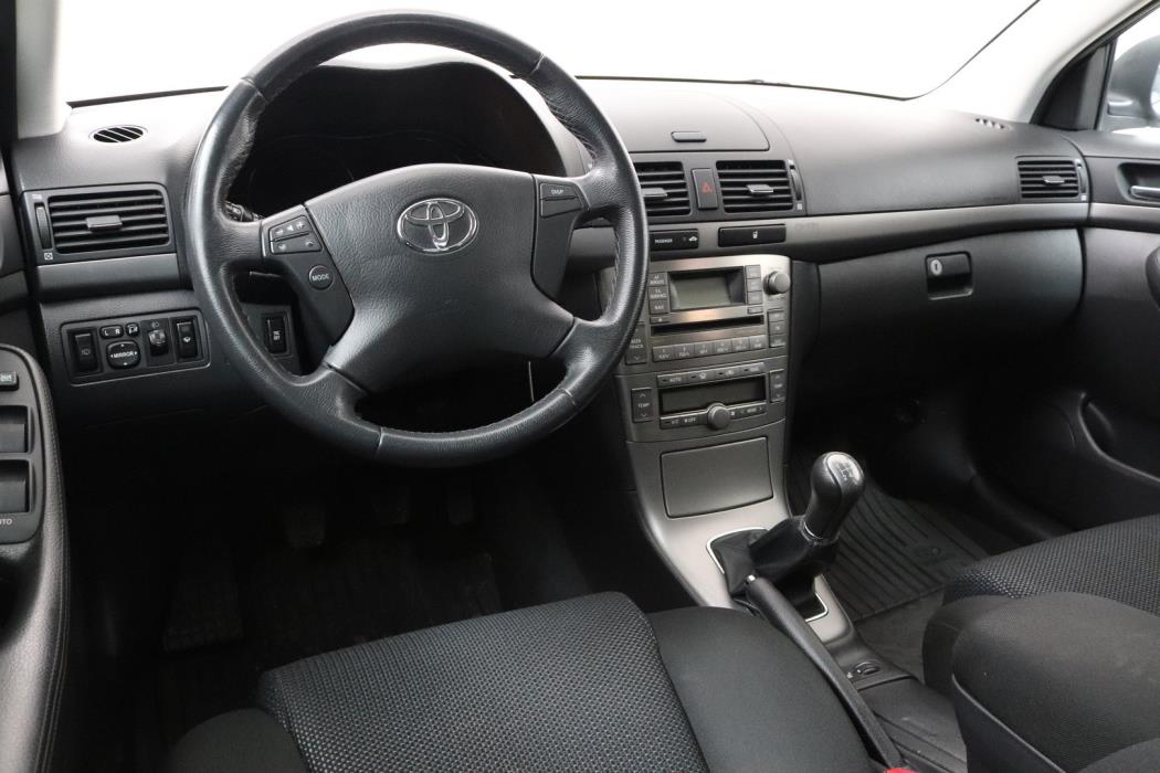 TOYOTA Avensis 2008