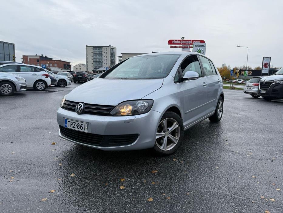 VOLKSWAGEN Golf Plus 2010