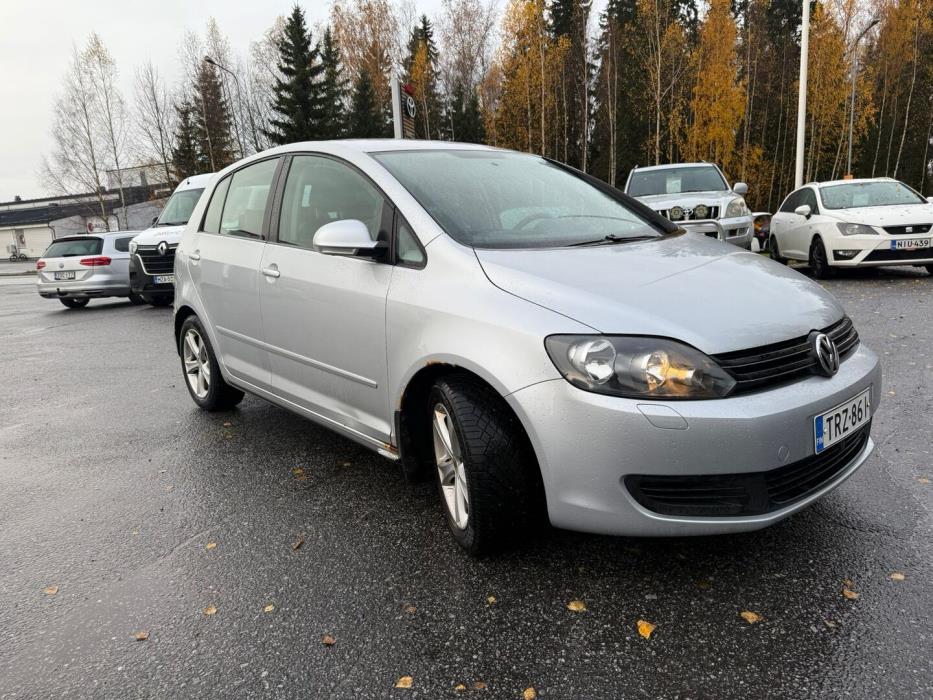 VOLKSWAGEN Golf Plus 2010