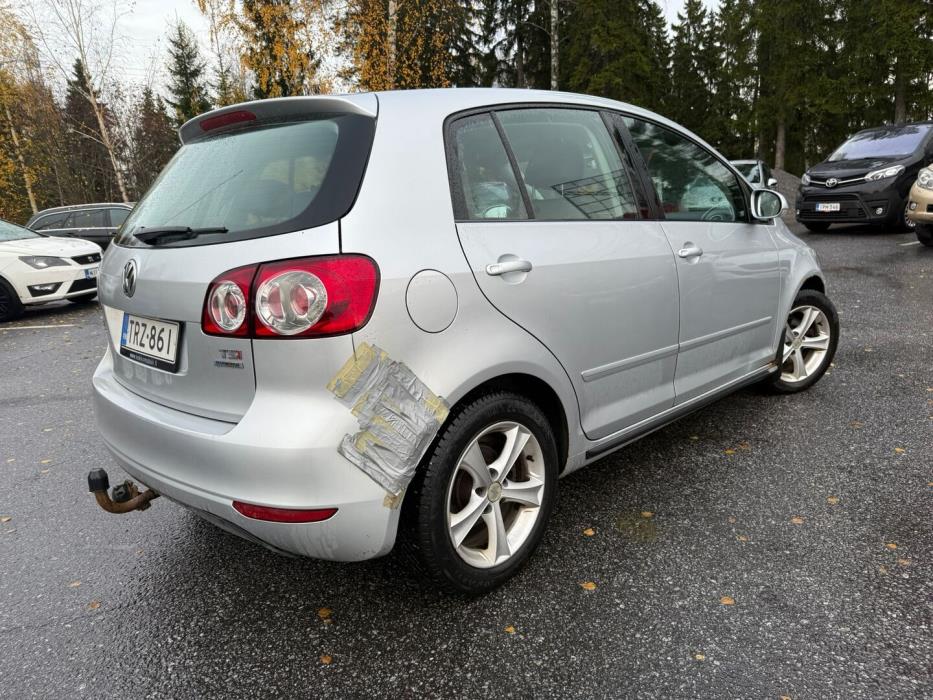 VOLKSWAGEN Golf Plus 2010