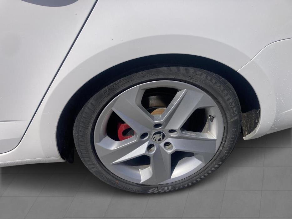SKODA Octavia 2015