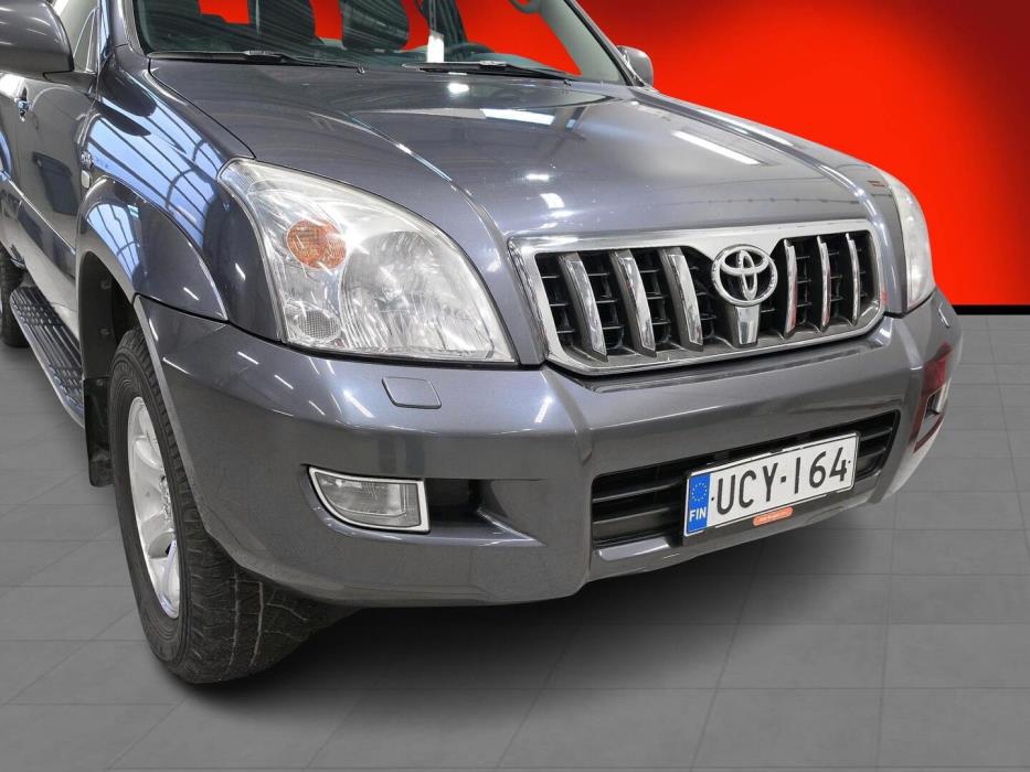 TOYOTA Land Cruiser 2004