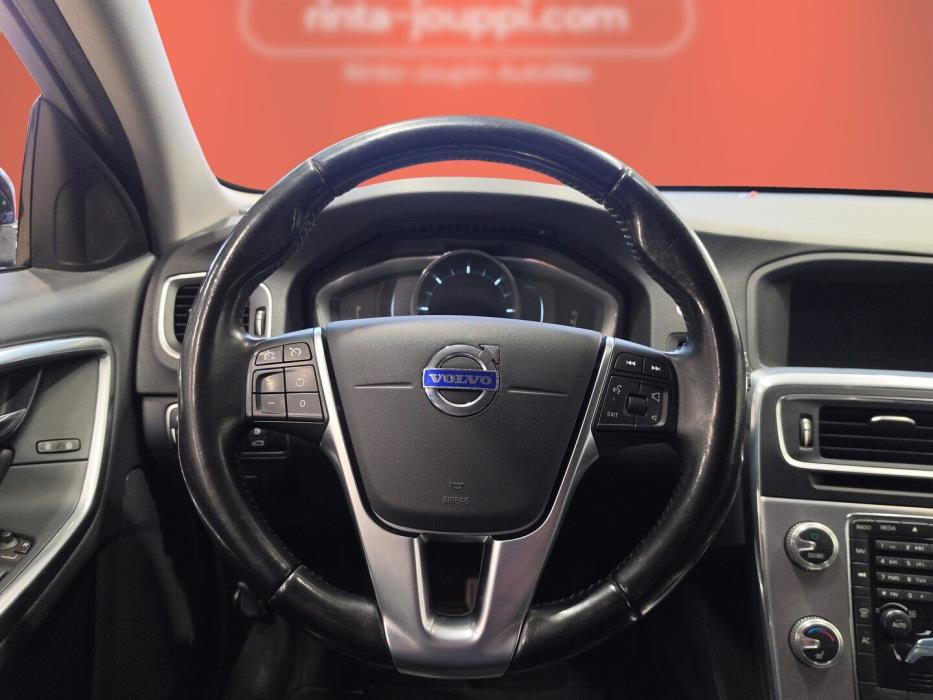 VOLVO V60 Cross Country 2016