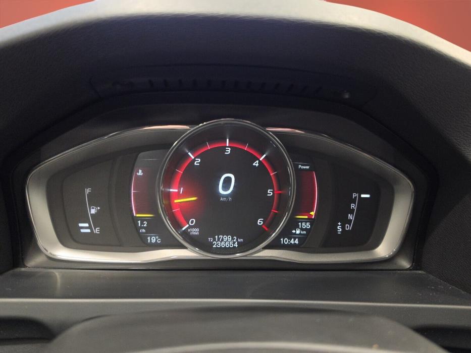 VOLVO V60 Cross Country 2016