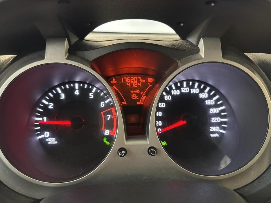 NISSAN Juke 2015