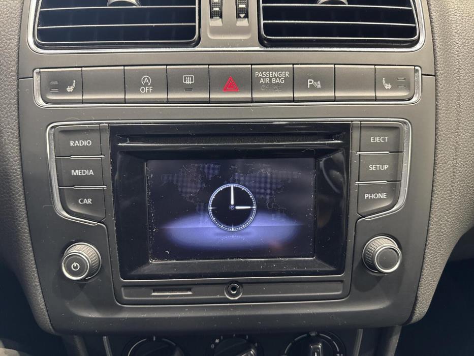 VOLKSWAGEN Polo 2017