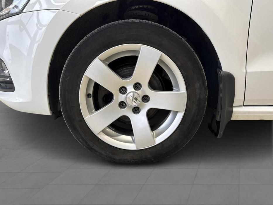 VOLKSWAGEN Polo 2017