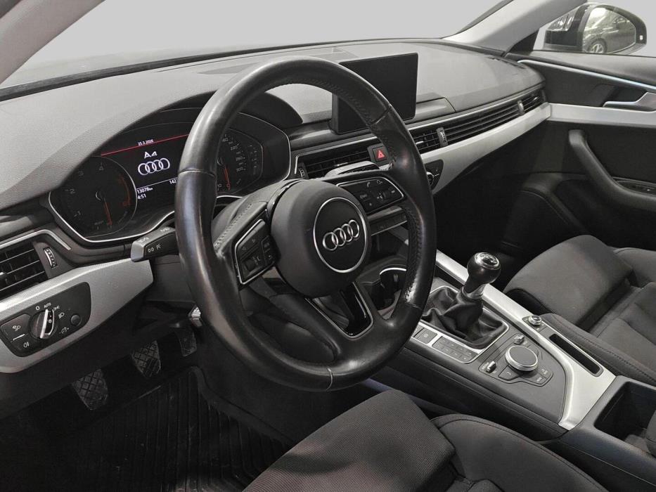 AUDI A4 2016