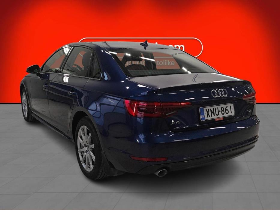 AUDI A4 2016