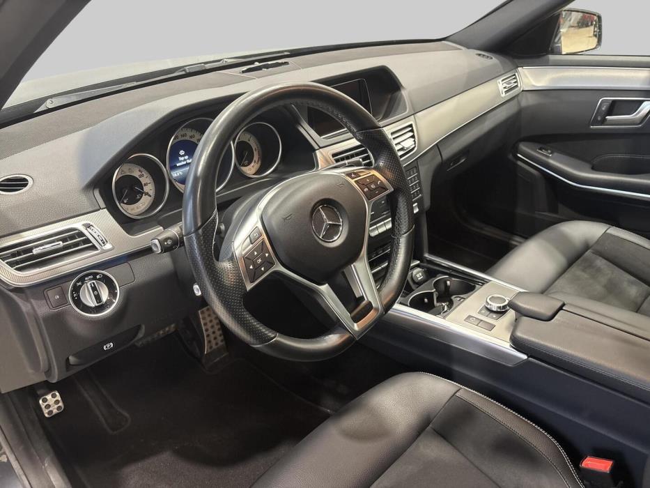 MERCEDES-BENZ E 2015