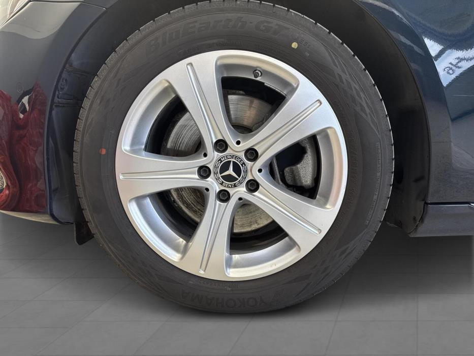 MERCEDES-BENZ E 2018