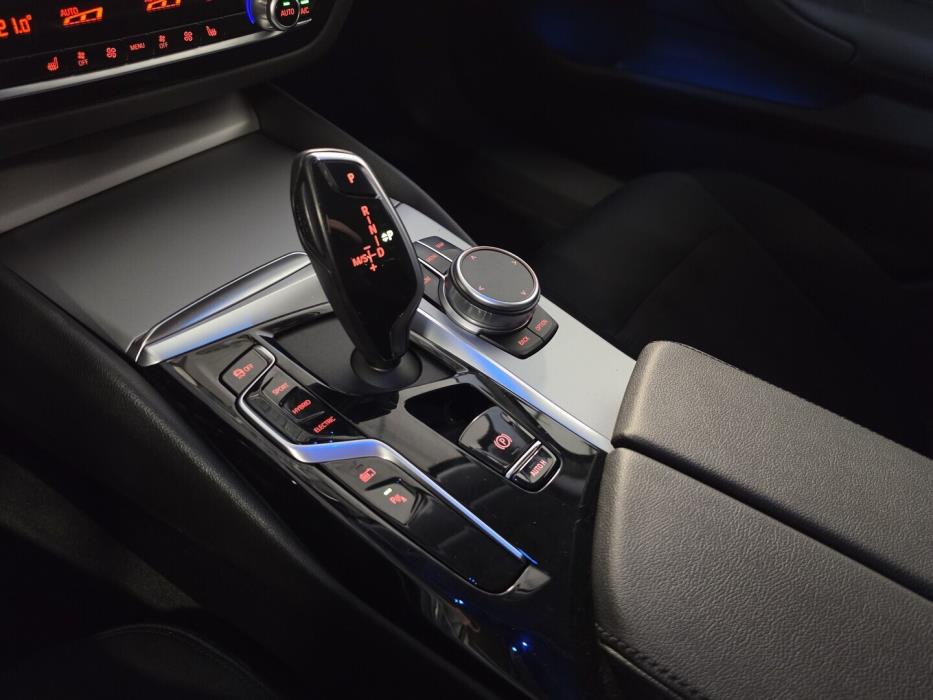 BMW 530 2021