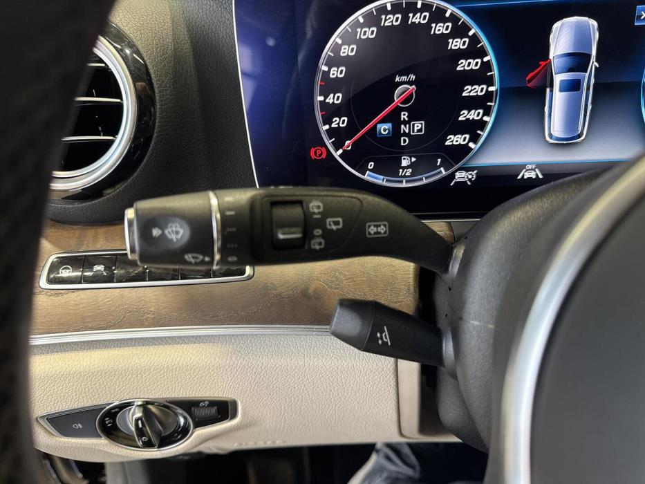 MERCEDES-BENZ E 2019