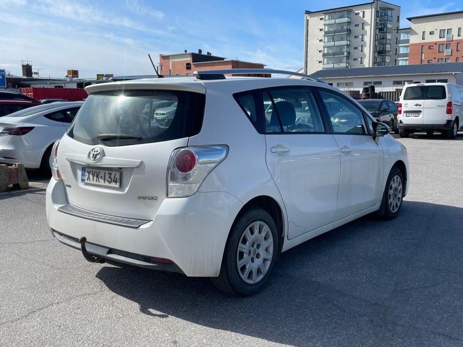 TOYOTA Verso 2013