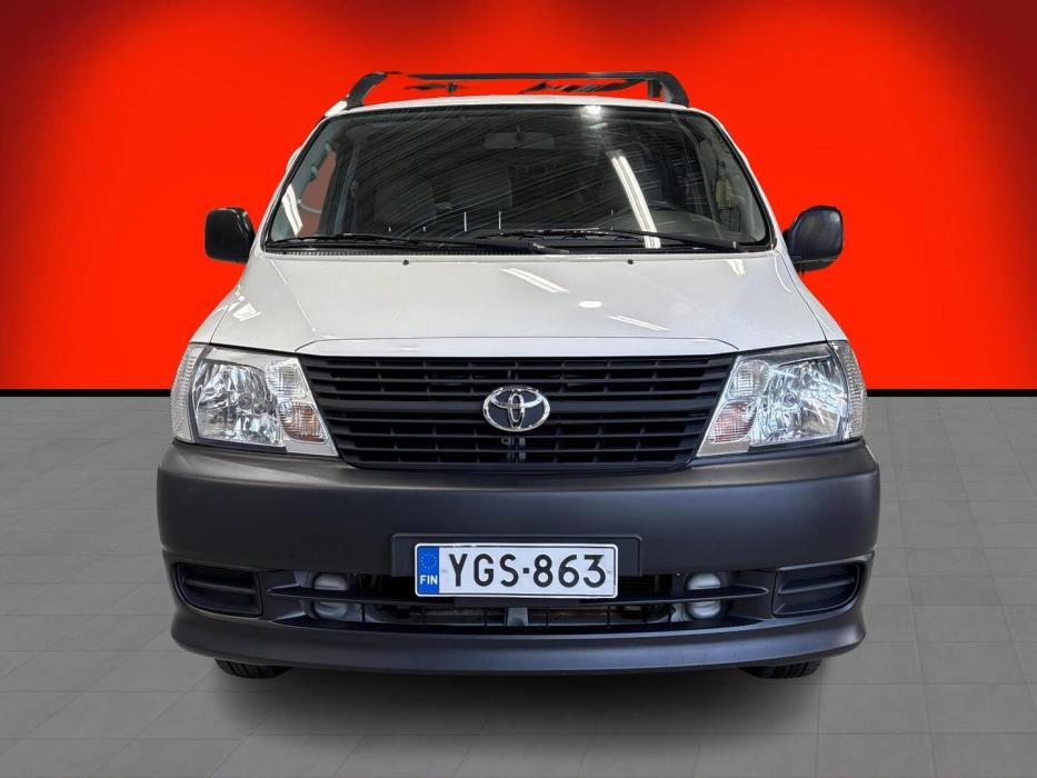 TOYOTA Hiace 2008